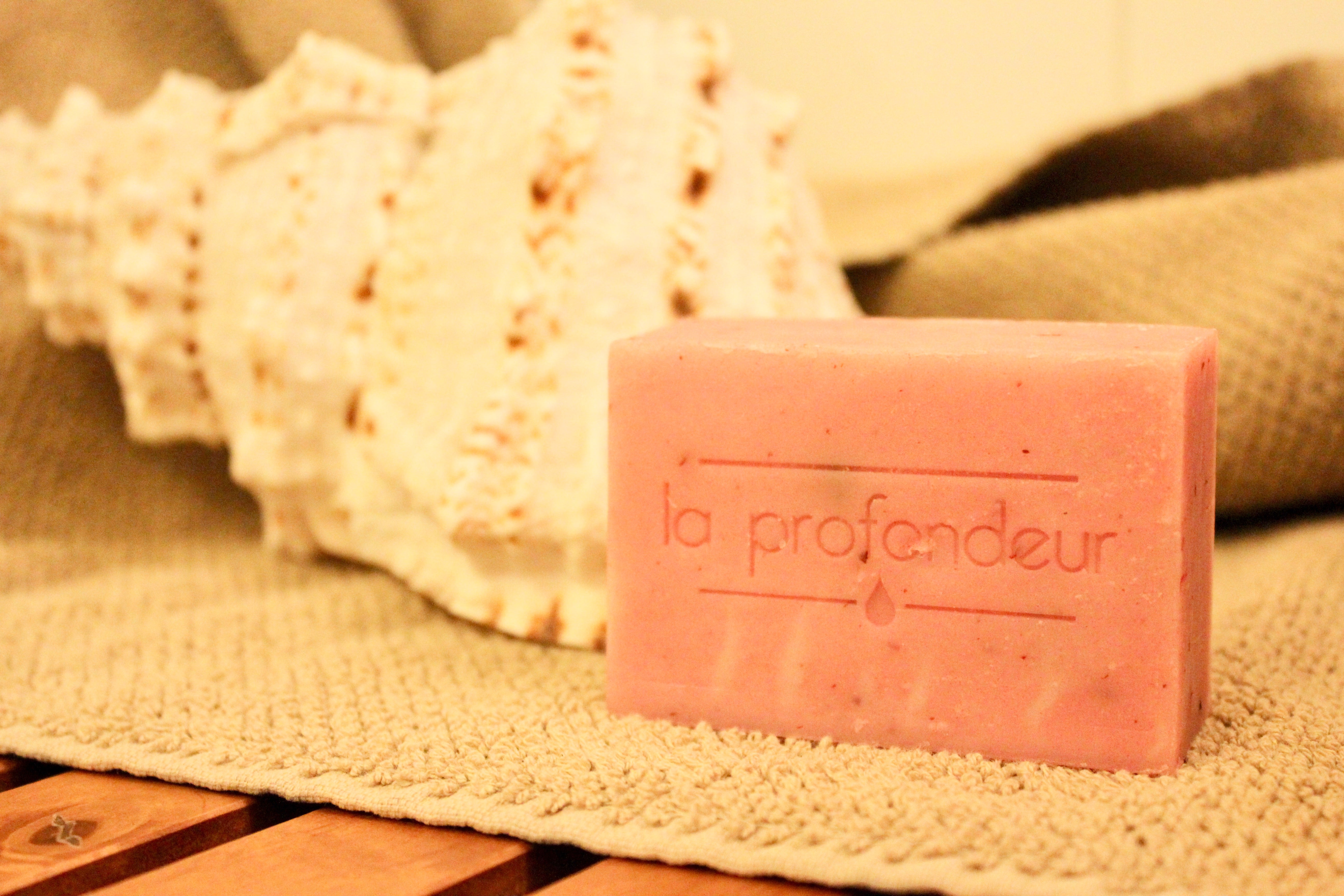 Welche Vorteile bietet hochwertige Rosenseife? - 5 Vorteile der Rosenseife