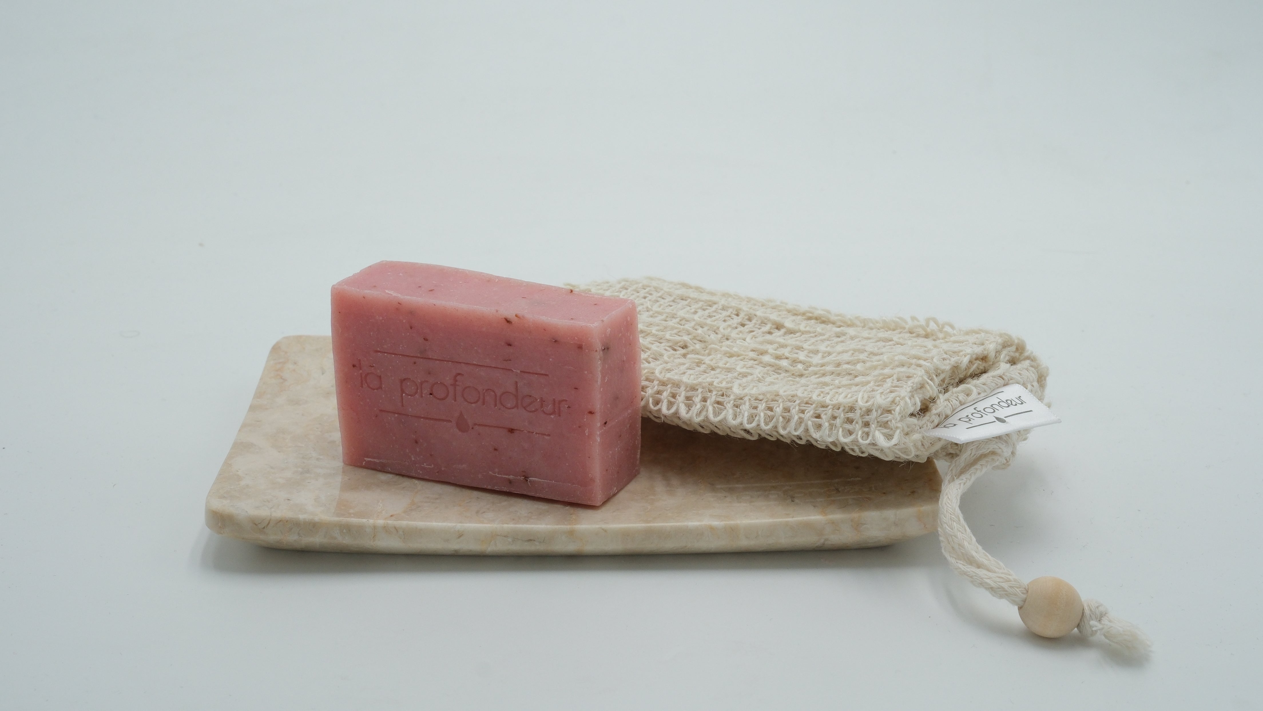 Rosenseife mit Blüten 100g