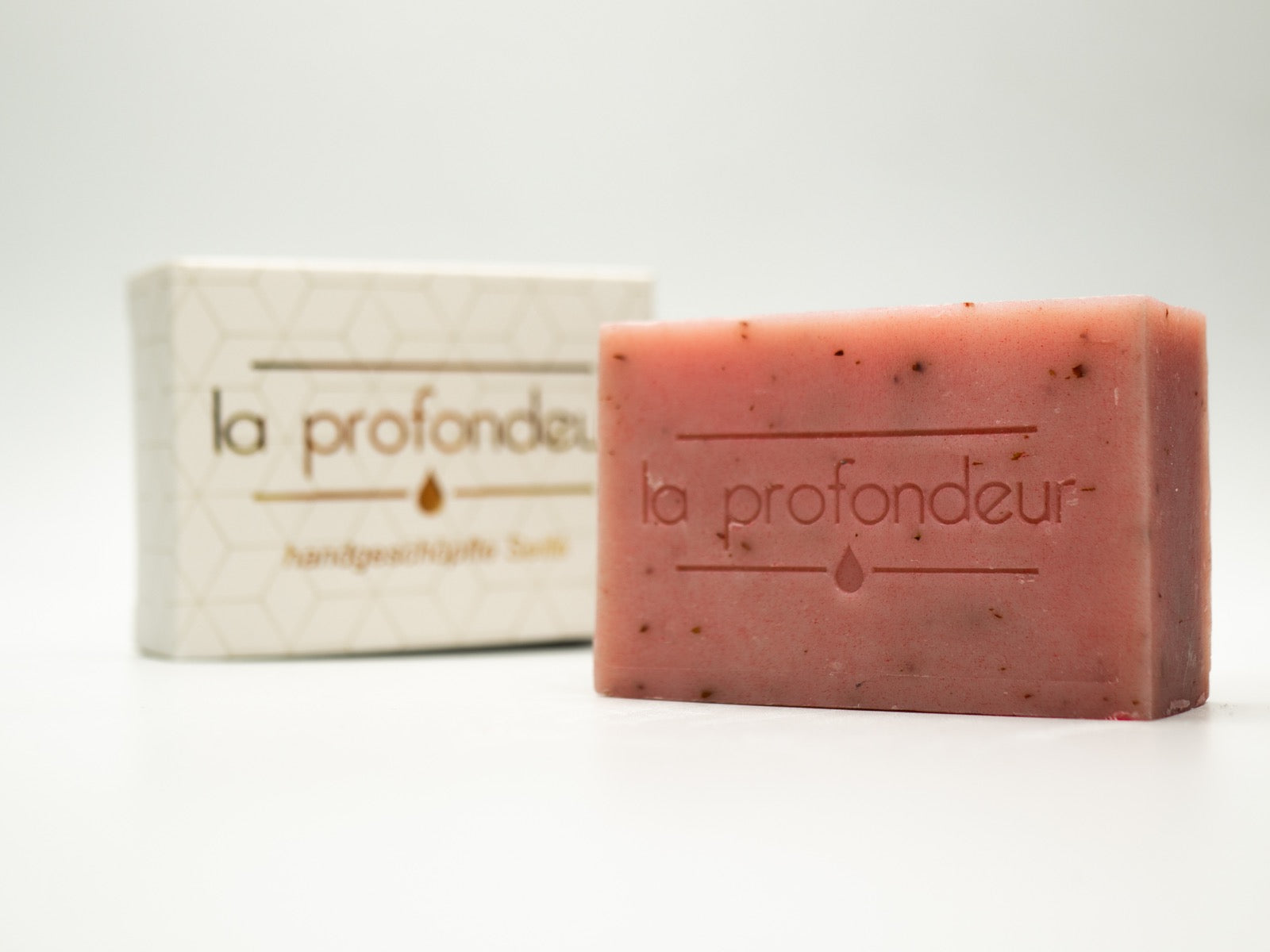 Rosenseife mit Blüten 100g